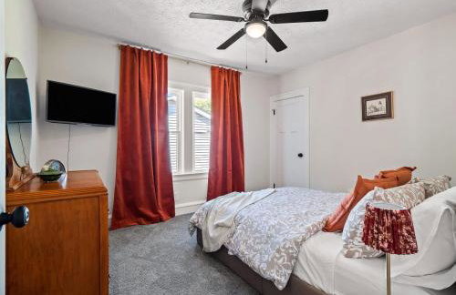 Spacious 4BR in Kamms Corners Cleveland - Game Room - Sleeps 9 - Foto 29