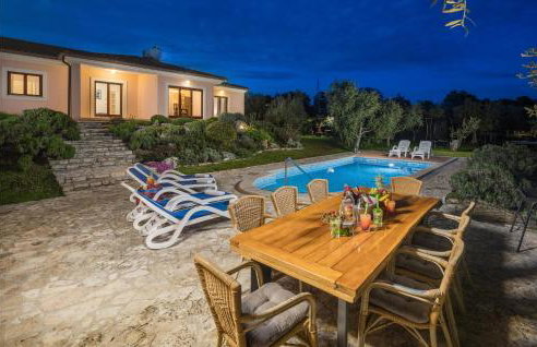 4 Bedroom Nice Home In Buje - Foto 25