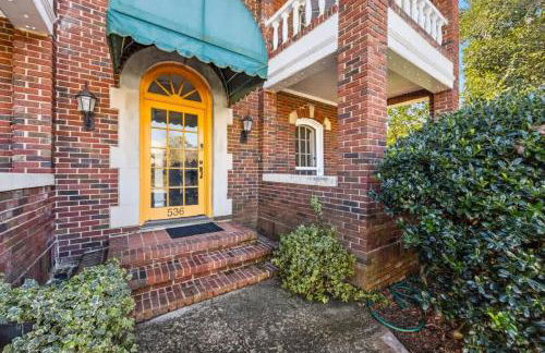 Retro 1BR in Elizabeth with Porch & Eclectic Design - Foto 30