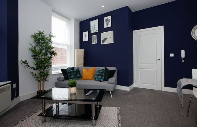 Cross St Boutique Apartment - Photo 13