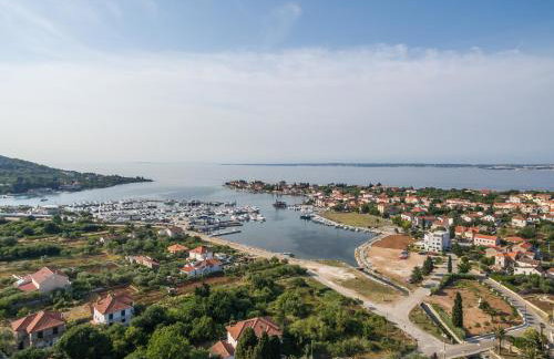 Apartments by the sea Sutomiscica, Ugljan - 8474 - Photo 25