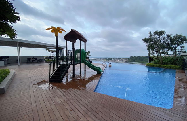 Minimalist And Homey Studio Room At Amartha View Apartment - Foto 1