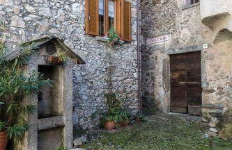 A small house in a fairytale village - Foto 46