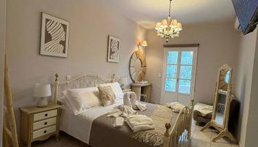 Το Αίθριο - Foto 3