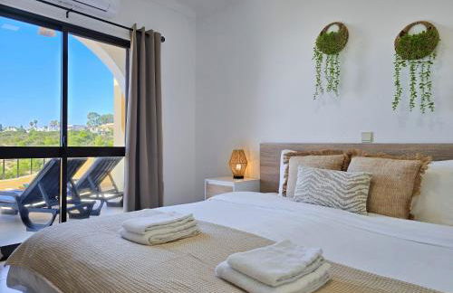 GOLDEN SUN - Sunny Balcony, Sea View, Beach, AC - Photo 17