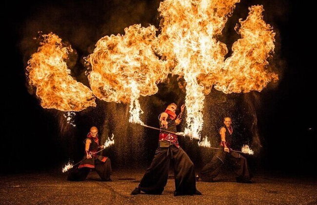 Safari premium por las dunas rojas de Dubái con cena de barbacoa - Foto 8