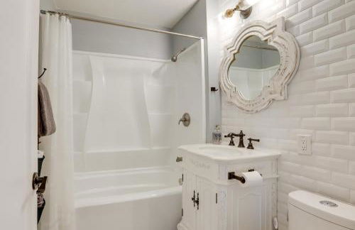 Family Home with Pool about 7 Mi to Downtown Sacramento! - Foto 23