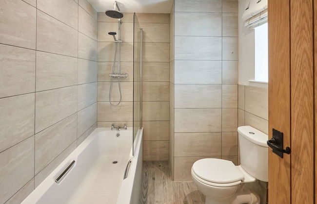 Host Stay Low Barn Cottage - Foto 9