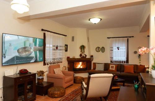 Ersis Retreat - Photo 2