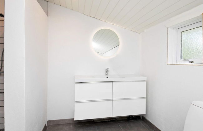 8 Person Holiday Home in Hals - Photo 10