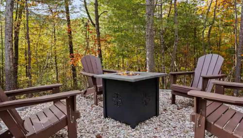 Cozy Family Luray Cabin w Fire Pit Grill WiFi & More - Photo 3