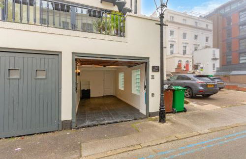 Luxury Spacious Flat For 4 Guests & Free Parking - Photo 28