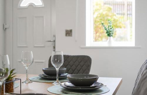 Yasmin's Townhouse - Sleeps upto 10, great for groups with FREE Parking - Hosted by Stay Host Save - Foto 38