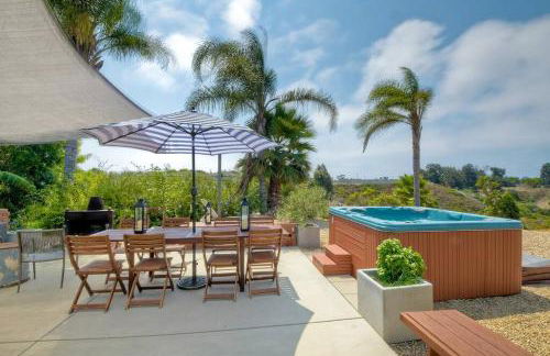 Nice home, Ocean views, and open space views. - Photo 37
