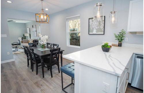 Adorable 4BR 2BA Close to Riverwalk and Downtown - Foto 12