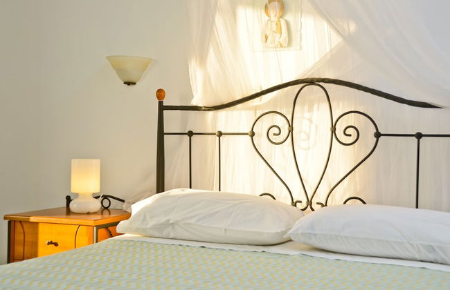 Ydreos Studios & Apartments - Photo 21