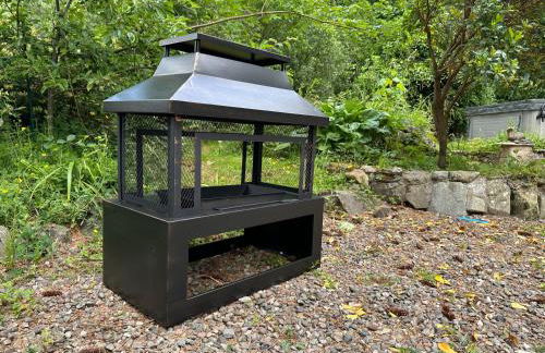 Country Cottage Sleeps 6 w/ Hot Tub & Dog-friendly - Foto 10