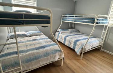 Cozy Family Getaway! - Photo 16