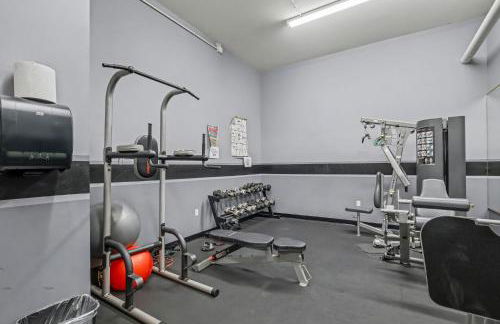 The Elevated Gallery - Historic Loft - Heart of Downtown - 98WalkScore - Foto 26