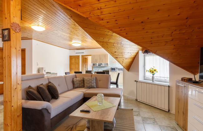 4 bedroom Apartment in Siófok with garden - Photo 18