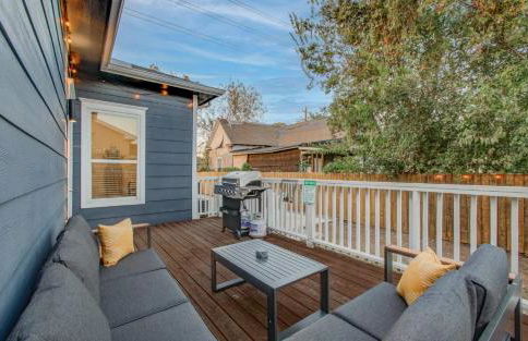 3BD Historic Charm x Modern Amenities w Hot Tub - Foto 2