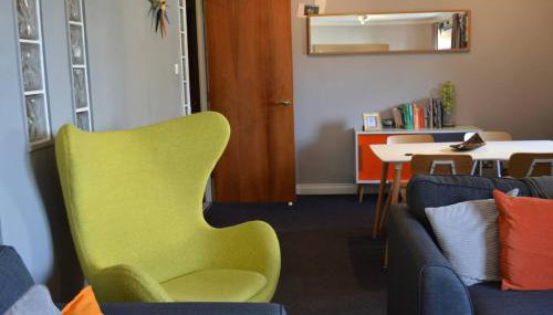 Large 2 bed flat, 2 bath, free parking & lift - Foto 3