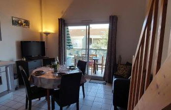 APPARTEMENT AU CALME AVEC PISCINE ET PARKING dans résidence securisée - Foto 3