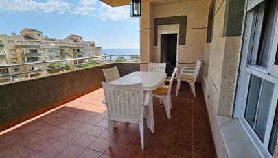 Apartamento primera linea de Playa Climatizado Internet - Foto 3