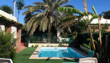 CHALET en la PLAYA CON PISCINA, Premiado en 2026 !!! - Photo 1