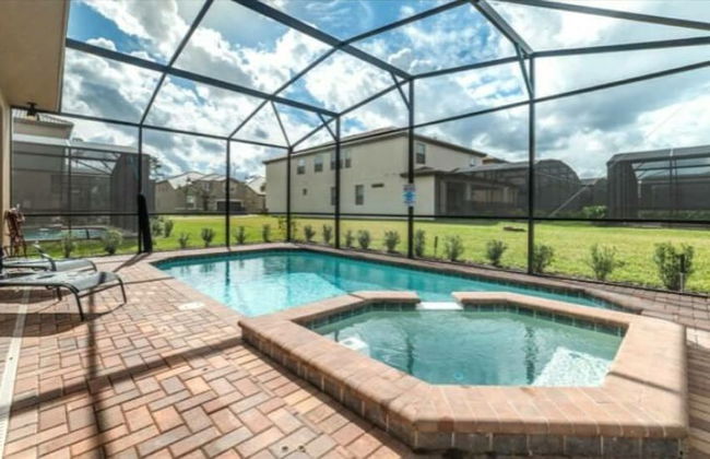 Beautiful 6 Bedroom Home With Private Pool and Game Room Ww1508 - Foto 26