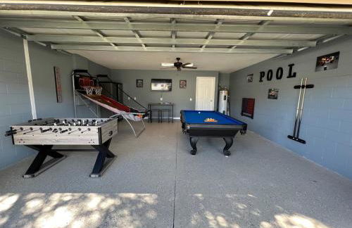 Private pool villa with game room close to theme parks! - Foto 31