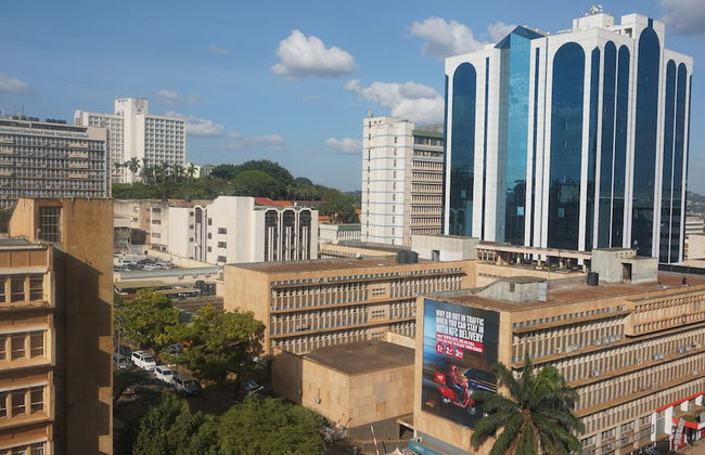 Boulevard Suites - Photo 35