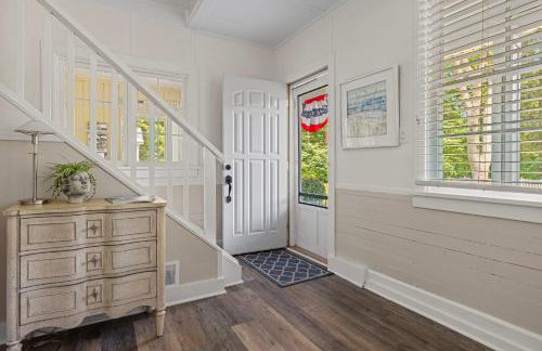 Whispering Arbor by Juniper Holiday + Home - Foto 7