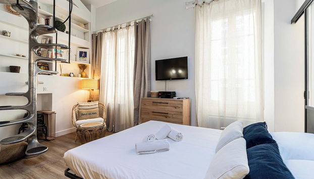 13 ANDRE2 - Very nice duplex apartment, 100m from La Croisette and beaches - Foto 3, Habitación