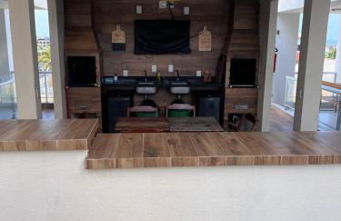 Paris Salinas - Photo 17