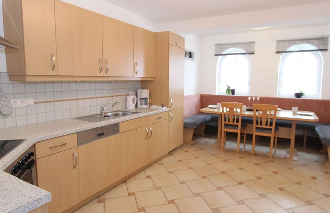 Mansion in Goldegg Near Ski Lift - Photo 5