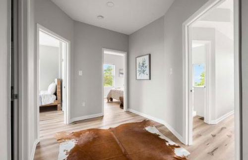 Modern Escape w Mountain Views Fire Pit & Swing - Foto 28