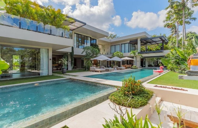 Villa Morada Canggu by Nakula - Photo 1