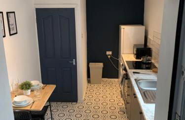 Windsor 4 - Spacious beautiful 4 bdrm maisonette nr Ncle free wifi free parking - Foto 27