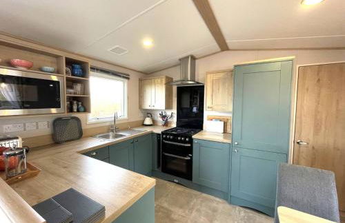 Beautiful 2BR In Kippford With Incredible Views - Pass the Keys - Photo 3