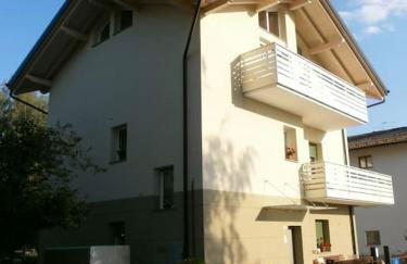 Appartamento luminoso, giardino, vista Dolomiti. - Foto 6