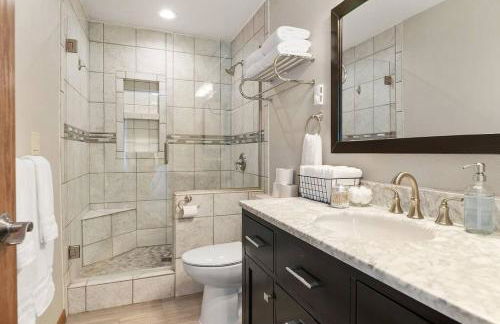 Secluded Stay in a Wonderful Creekside Getaway - Foto 41