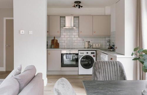 Luxurious 2 Bedroom City Centre Apartment Walking Distance to Everything Sleeps 6 - Foto 25