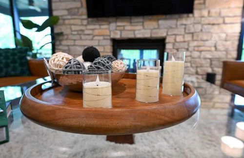 6BR Sand Valley Lodge with Hot Tub Bar & Putting Green - Foto 17