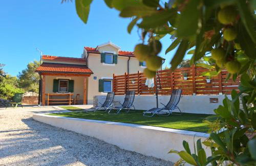 Kuća za odmor OLICA - Foto 1