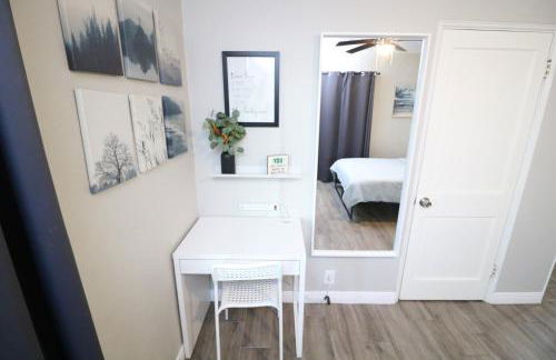 Renovated Stay, Parking, Near DT & Airport - Foto 25