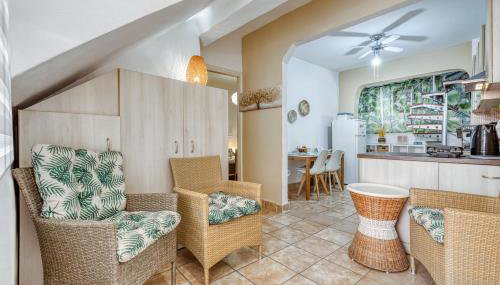 Jo's Guesthouse, Benitses - Foto 2