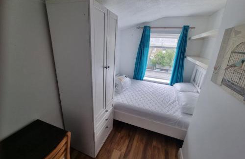 Spacious 4-Bedroom Home - Foto 9