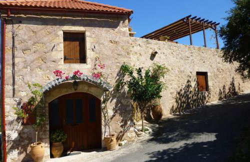 Charmante maison crétoise à Embrosneros - Photo 1