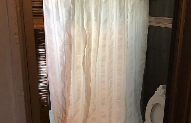 The 540 With Private Yard & Parking, Near Falls & Casino by Niagara Hospitality - Photo 11